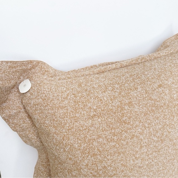 NWT!Oversized Heather Square Throw Pillow Dark Tan/Cream Threshold Studio McGee - Picture 5 of 7
